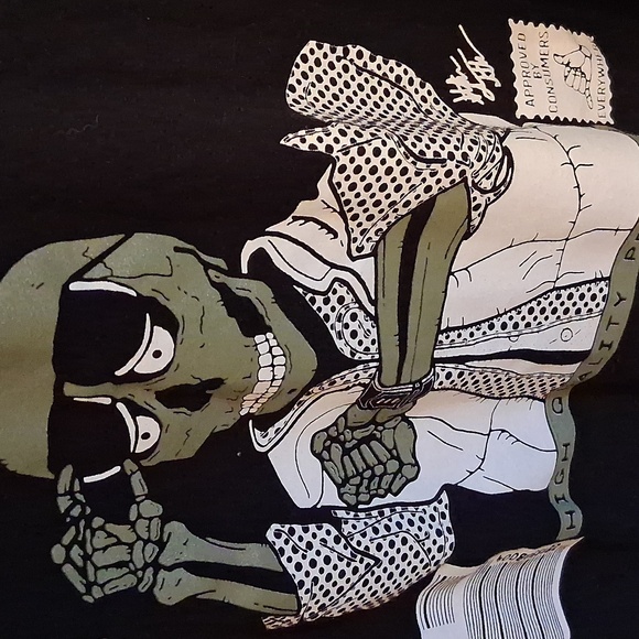 Black Graphic Tee - Picture 6 of 10